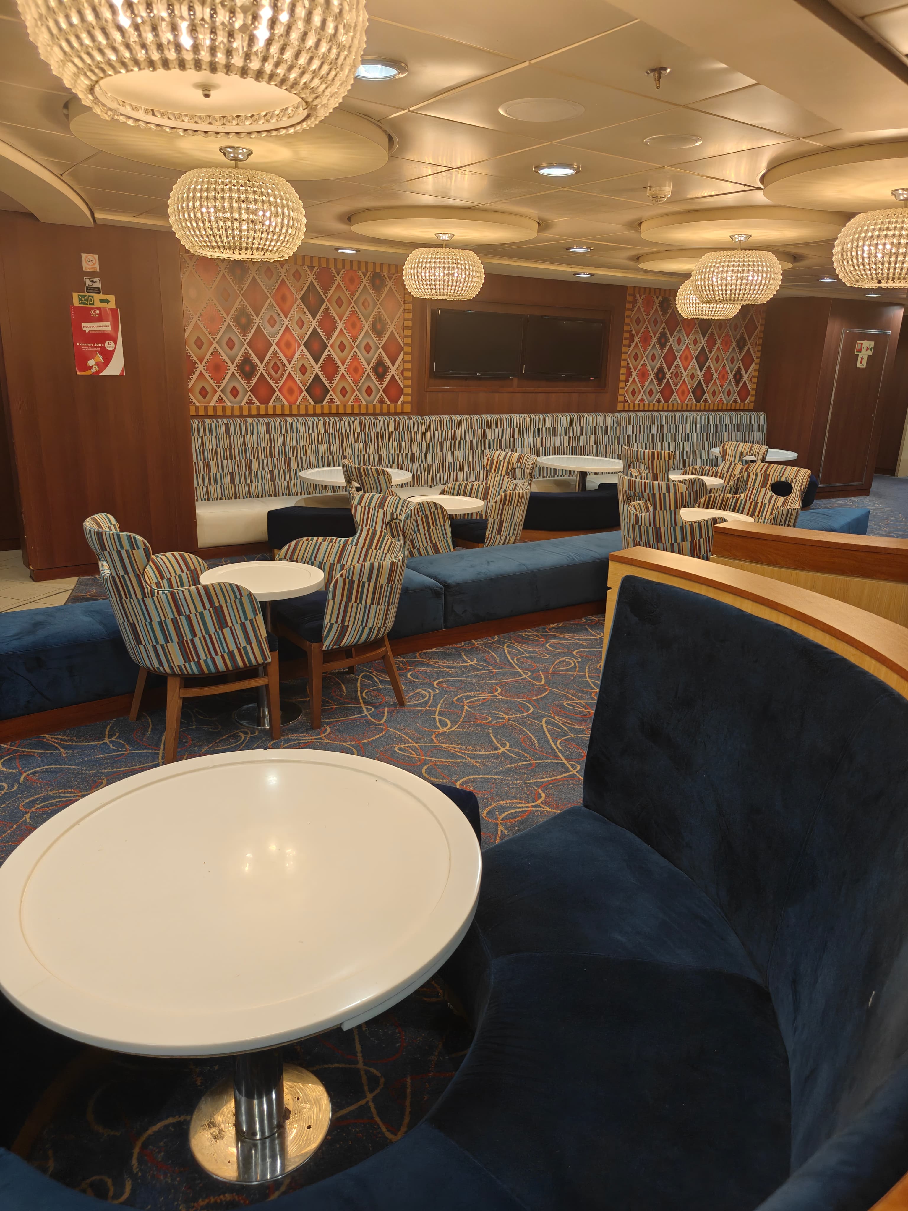 Tapisserie nautique ignifuge pour ferry Carthage par CCI Services